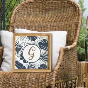 3062 Tropical Leaves Pattern Monogram